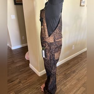 Womens snow bibs size M worn ONCE